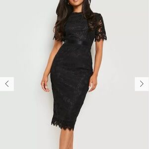 Petite Premium Lace Short Sleeve Midi Dress